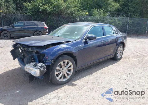 2015 Chrysler 300 Limited from USA, damaged, VIN 2C3CCARG0FH781637